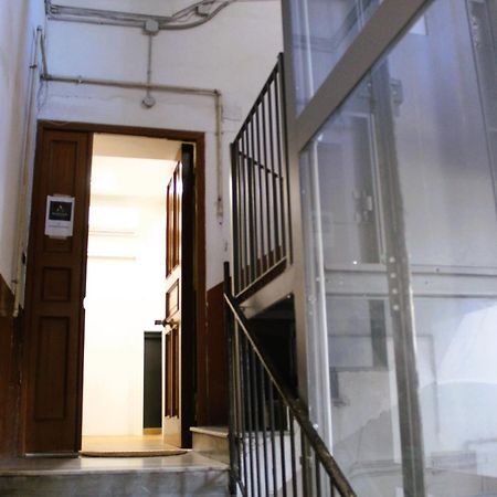 Blackwoody Contemporary Rooms - Napoli Centro Storico 외부 사진