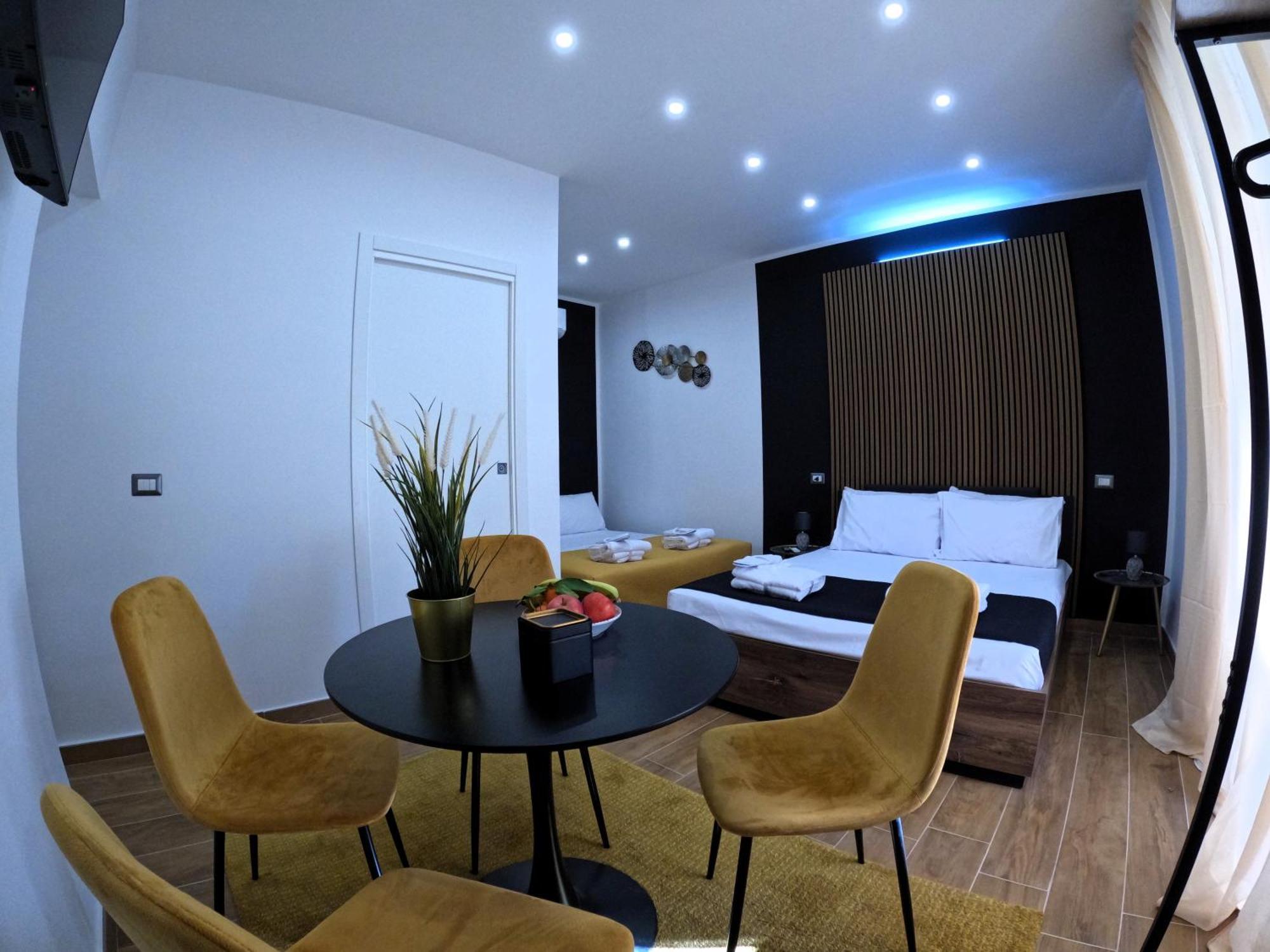 Blackwoody Contemporary Rooms - Napoli Centro Storico 외부 사진