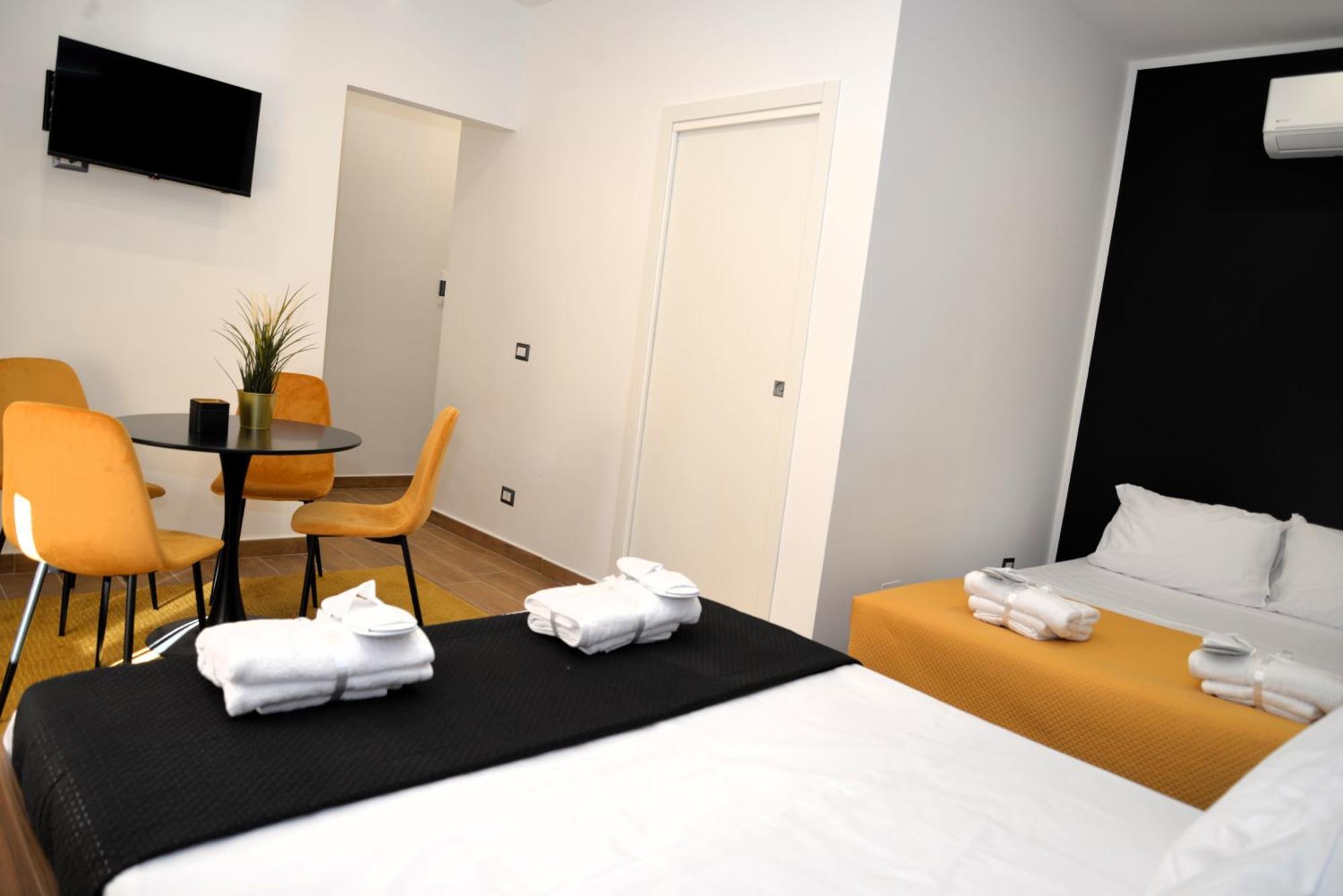 Blackwoody Contemporary Rooms - Napoli Centro Storico 외부 사진